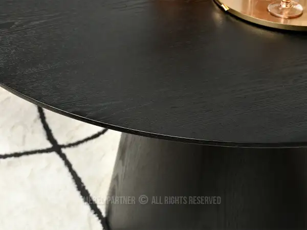 Czarny nowoczesny stół do jadalni 